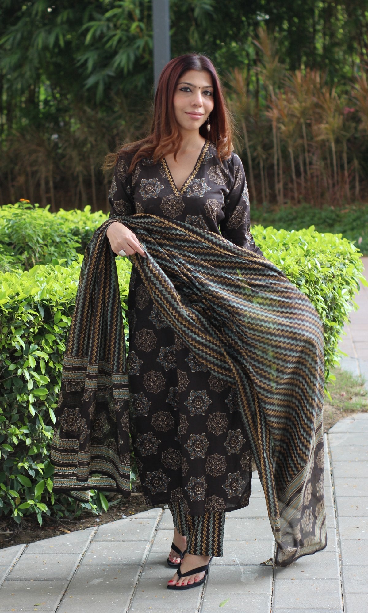 Cotton Brown Diamond Printed Suit Set with Cotton Printed Dupatta - Baareeki