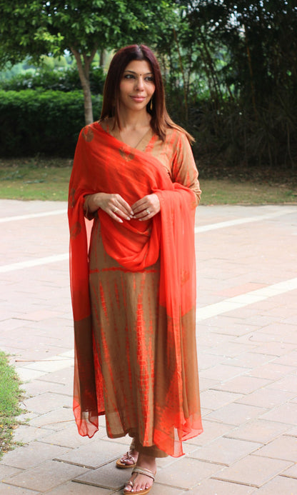 Cotton Brown & Orange Shibori Suit Set with Chiffon Printed Dupatta - Baareeki