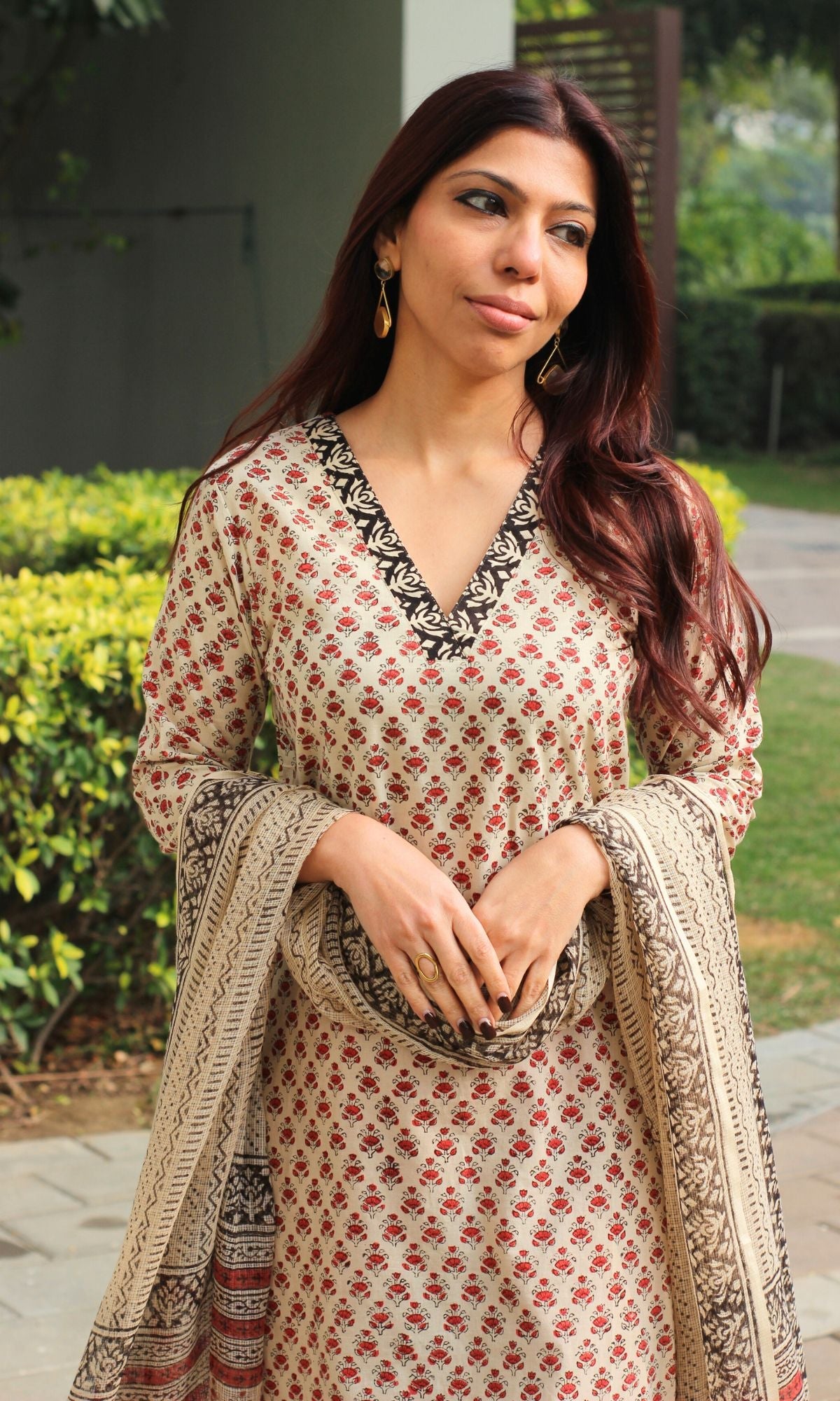 Cotton Handblock Beige & Red Booti Suit with Kota Doria Handblock Printed Dupatta - Baareeki