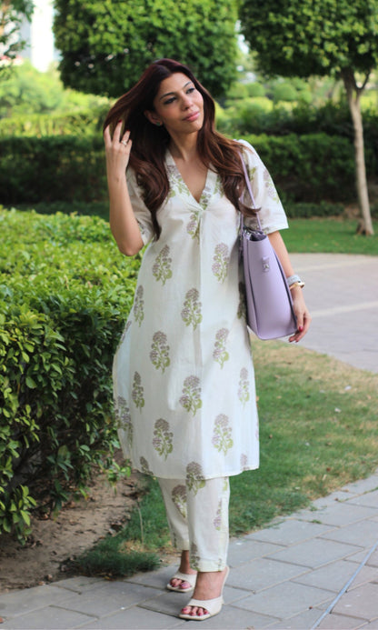 Cotton Handblock Flower Print Off White Pleated Coord - Baareeki