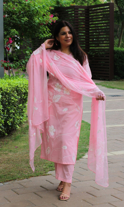 Cotton Handbrush Pink Suit Set with Chiffon Handbrush Dupatta - Baareeki