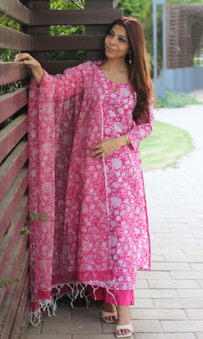 Cotton Handlock Deep Pink Suit Set with Printed Kota Doria Dupatta - Baareeki