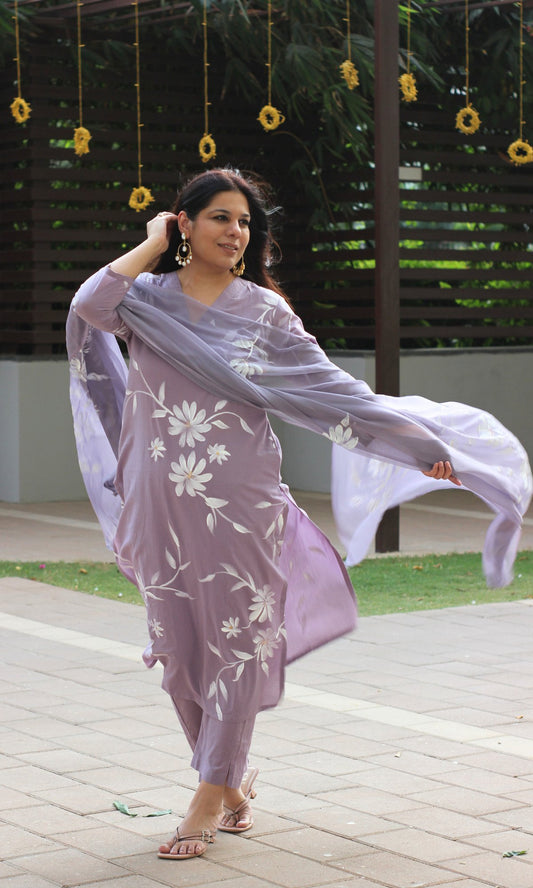 Cotton Pastel Purple Handbrush Painted Suit with Chiffon Hand - painted Dupatta - Baareeki