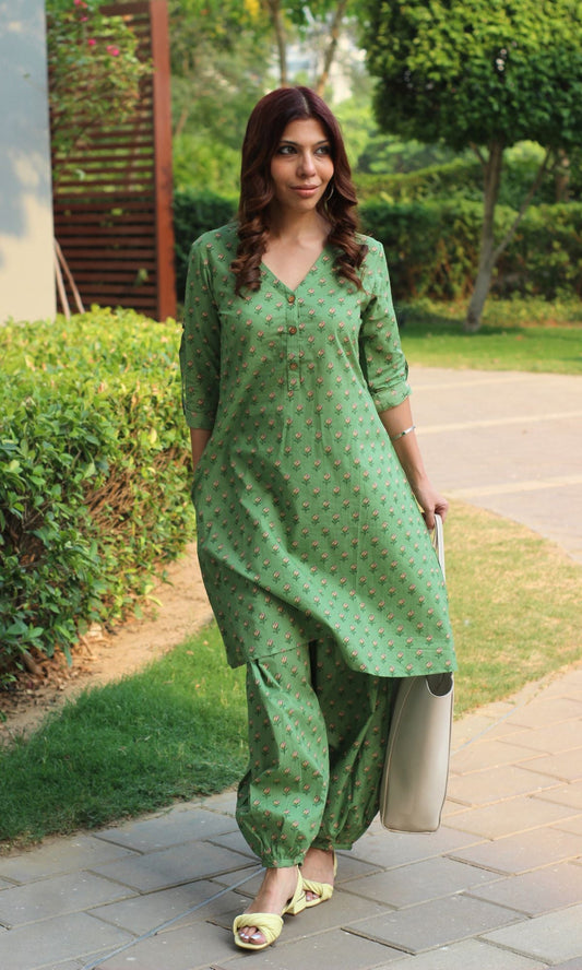 Cotton Printed Green A-line Kurta and Pathani Salwar - Baareeki