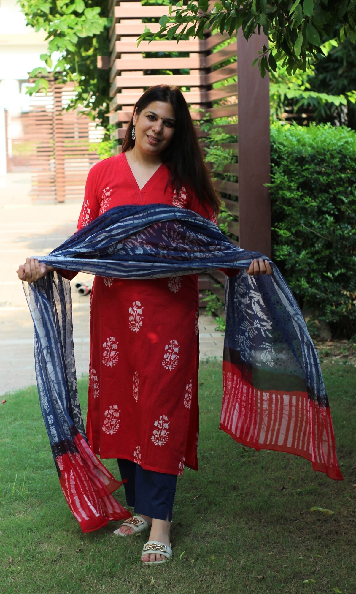 Cotton Red & Blue Batik Print Suit Set with Chiffon Printed Dupatta - Baareeki