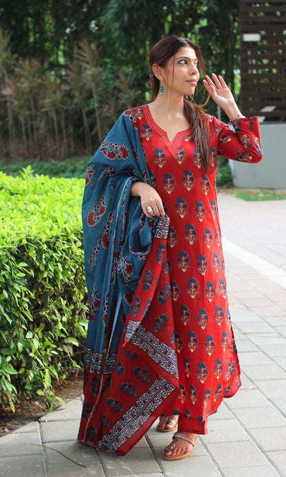 Cotton Red & Blue Boota Print Suit Set with Cotton Printed Dupatta - Baareeki