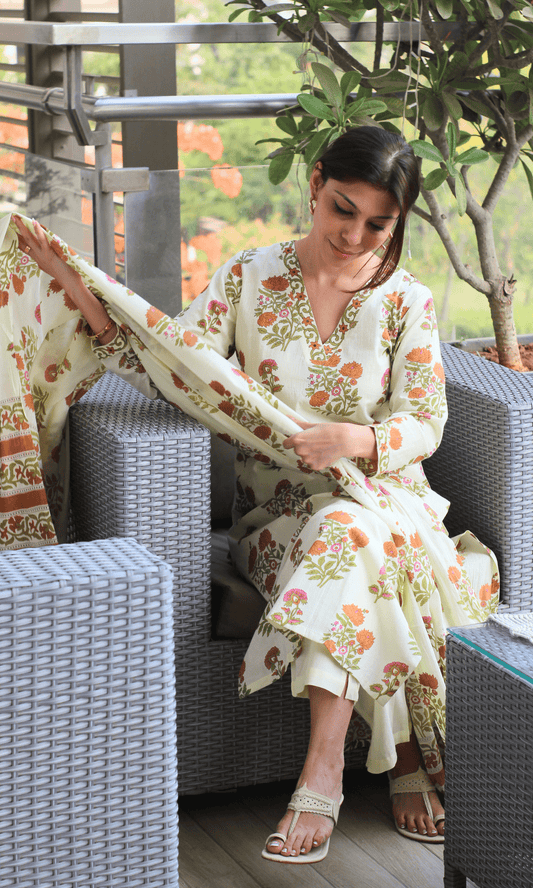 Cotton Sanganeri Pale Lemon Suit Set with Cotton Printed Dupatta - Baareeki