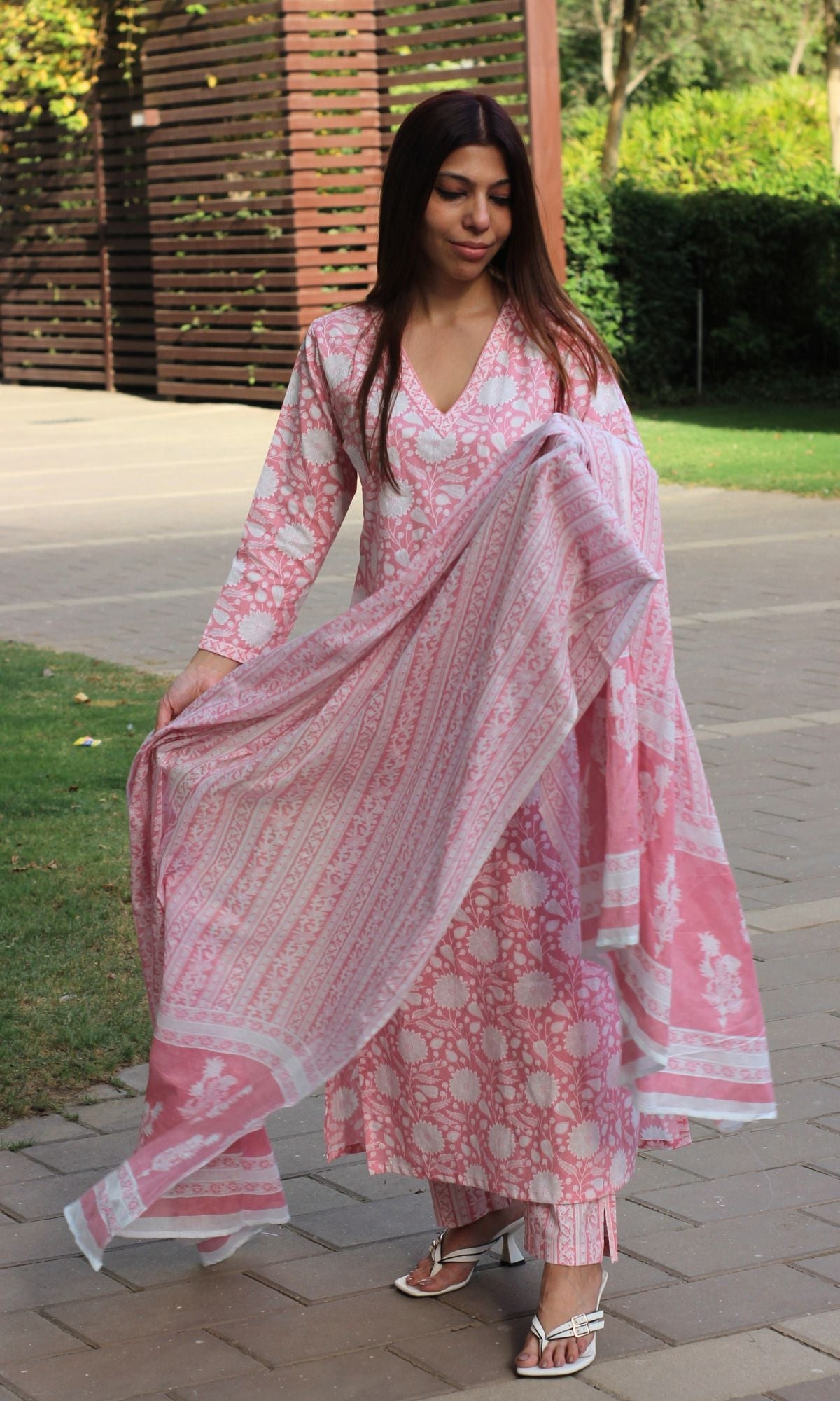 Cotton Soft Pink Printed Suit Set with Printed Cotton Dupatta - Baareeki