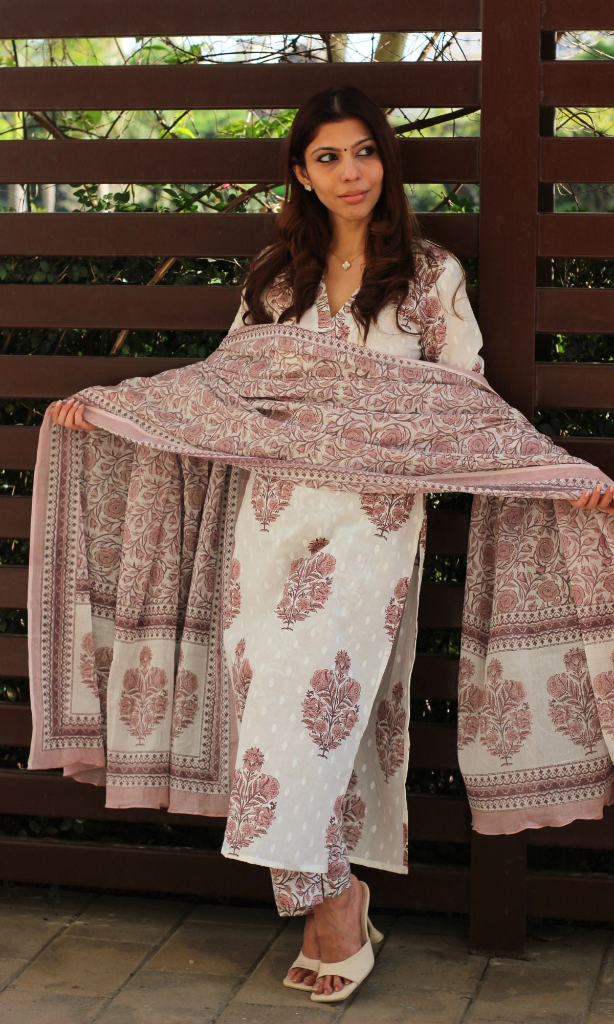 Cotton Textured Beige Mughal Print Suit Set with Printed Mul Dupatta - Baareeki