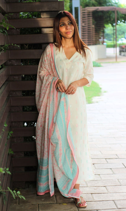 Cotton White & Pink Weaved Kurta with Mul Printed Dupatta - Baareeki