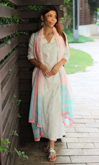 Cotton White & Pink Weaved Kurta with Mul Printed Dupatta - Baareeki