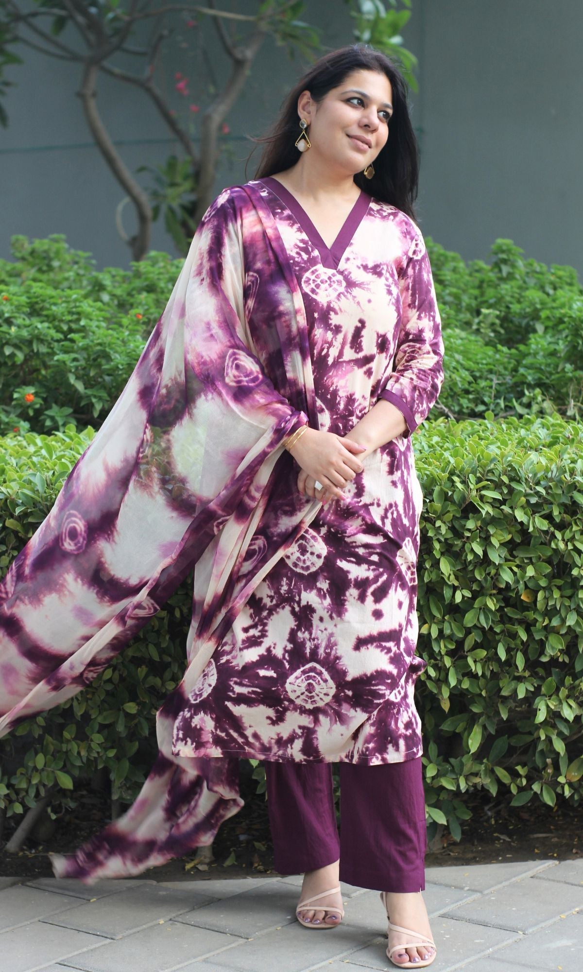 Cotton Wine Shibori Print Suit Set with Chiffon Shibori Dupatta - Baareeki