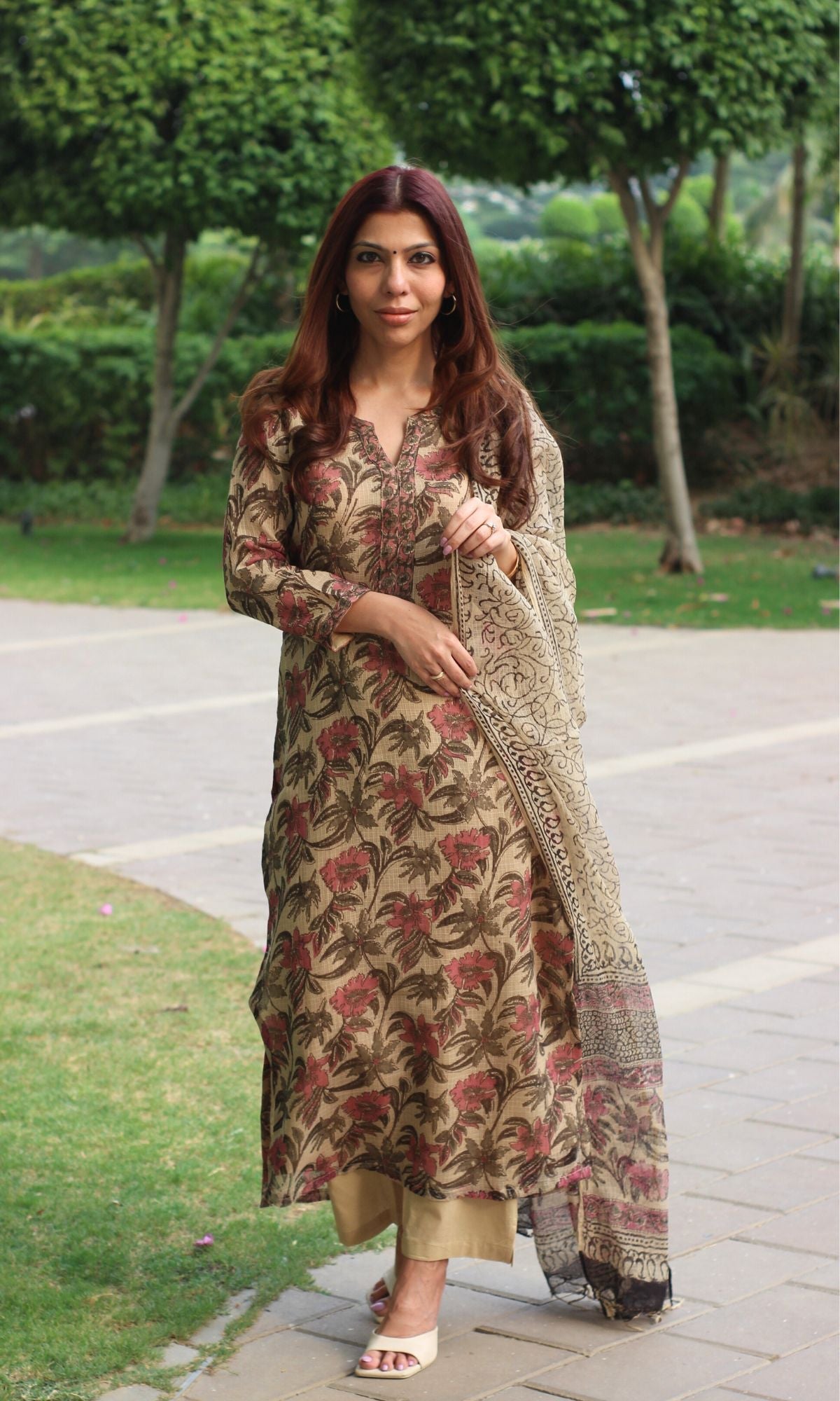 Kota Doria Kalamkari Beige & Pink Kurta and Dupatta with Cotton Pants - Baareeki