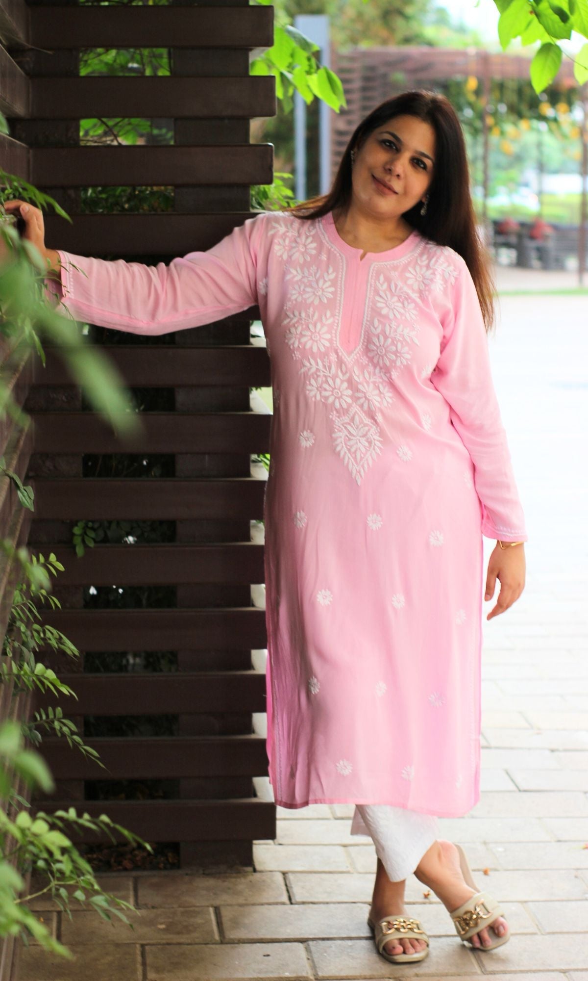 Modal Pink Chikankari Kurta - Baareeki