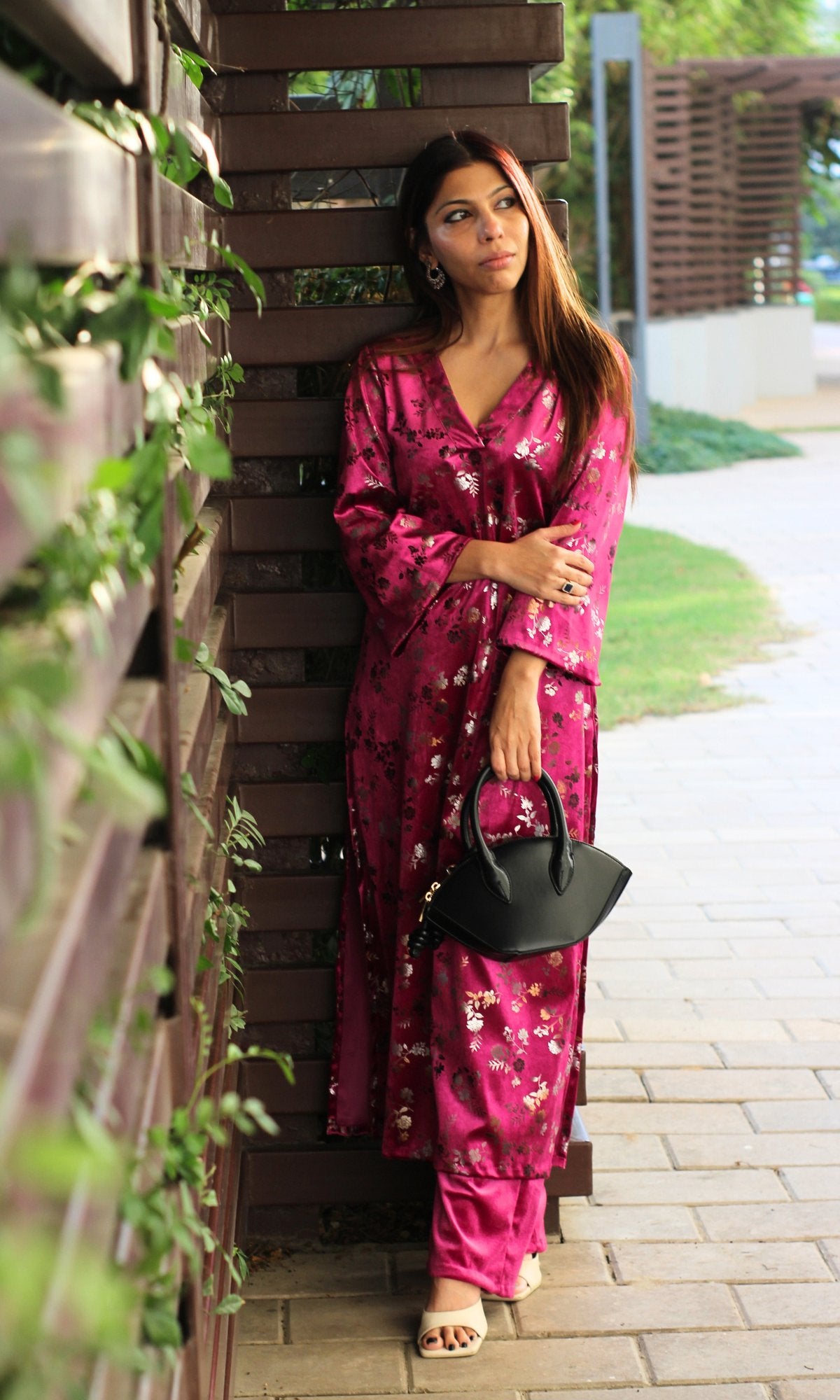 Velvet Pink Embossed Kurta with Velvet Pants - Baareeki