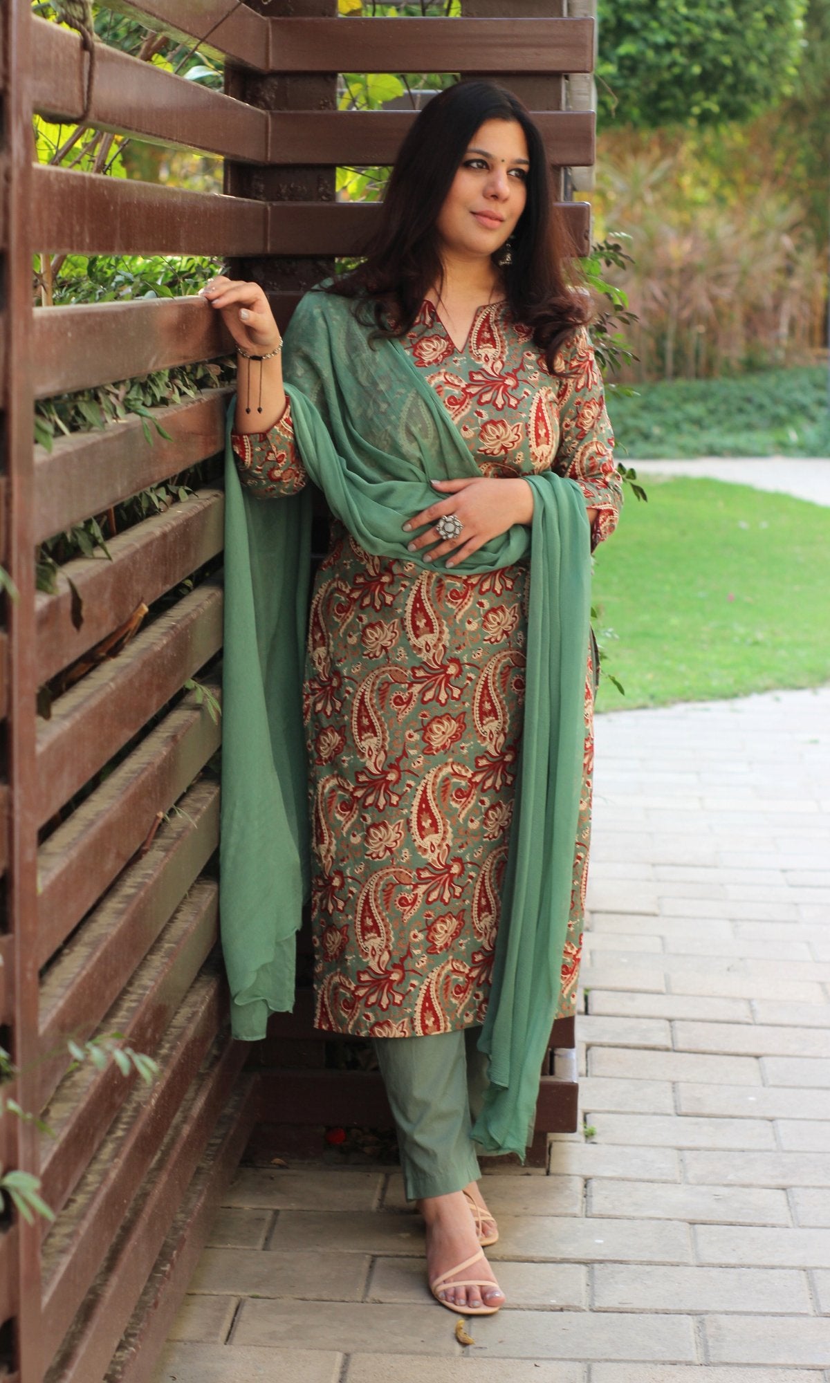 Cotton Kalamkari Print Green Suit Set with Chiffon Dupatta - Baareeki